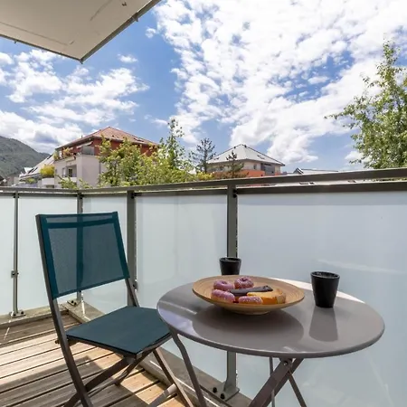 Le Coquelicot 3 Etoiles - Proche Vieille Ville, Calme & Confort Annecy Exterior photo